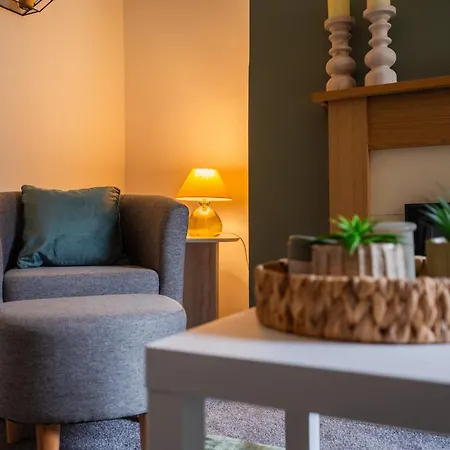 The Alfred 레드카